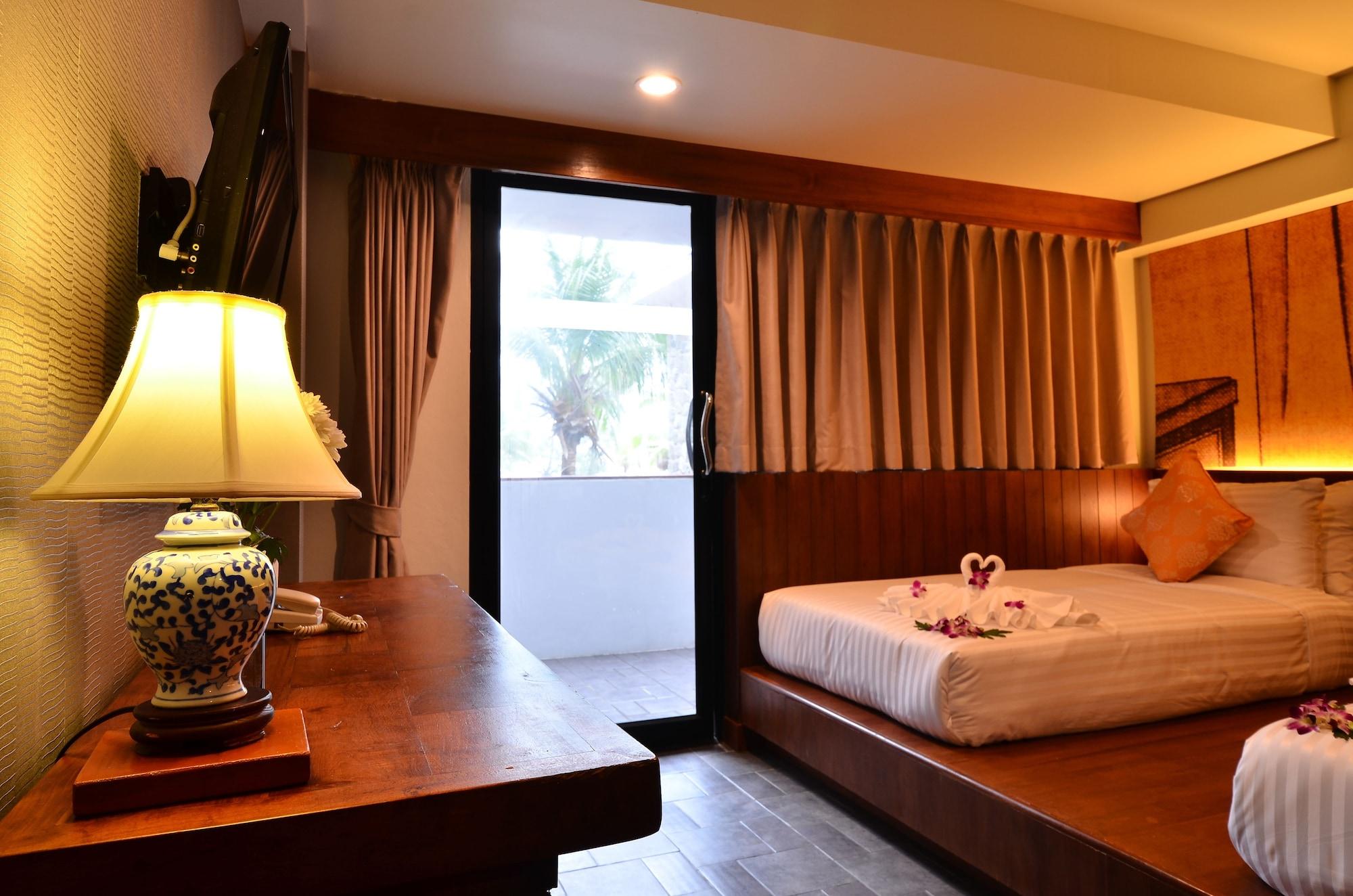 Lap Roi Karon Beachfront By Shanaya 外观 照片